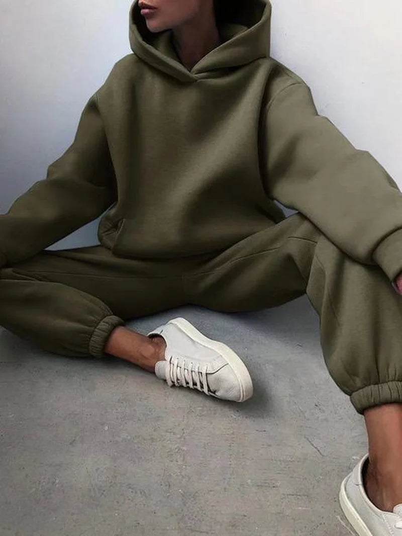Two-Piece Tracksuit SetStay Cozy, Stay Stylish – The Perfect Blend of Comfort and FashionStep up your loungewear game with our Women’s Fleece Two-Piece Tracksuit Set. Designed for both warShop All I WantShop All I Want-Piece Tracksuit Set