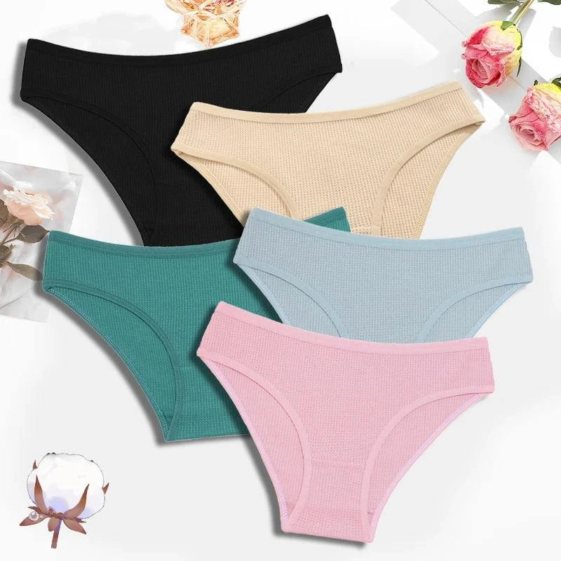 5Pcs Low Waiste Breathable Cotton Panties 🌹Discover Comfort & Style with Breathable Cotton Panties! 🍃
Our Breathable Cotton Panties are designed to keep you feeling fresh and confident all day long. MadeSHOP ALL I WANTShop All I WantBreathable Cotton Panties