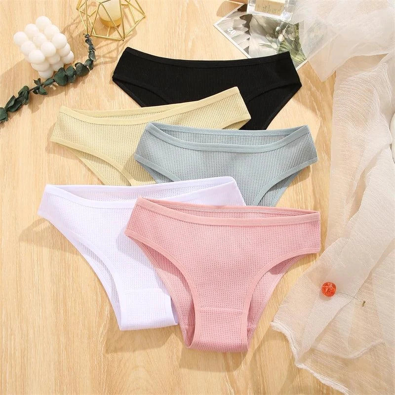 5Pcs Low Waiste Breathable Cotton Panties 🌹Discover Comfort & Style with Breathable Cotton Panties! 🍃
Our Breathable Cotton Panties are designed to keep you feeling fresh and confident all day long. MadeSHOP ALL I WANTShop All I WantBreathable Cotton Panties