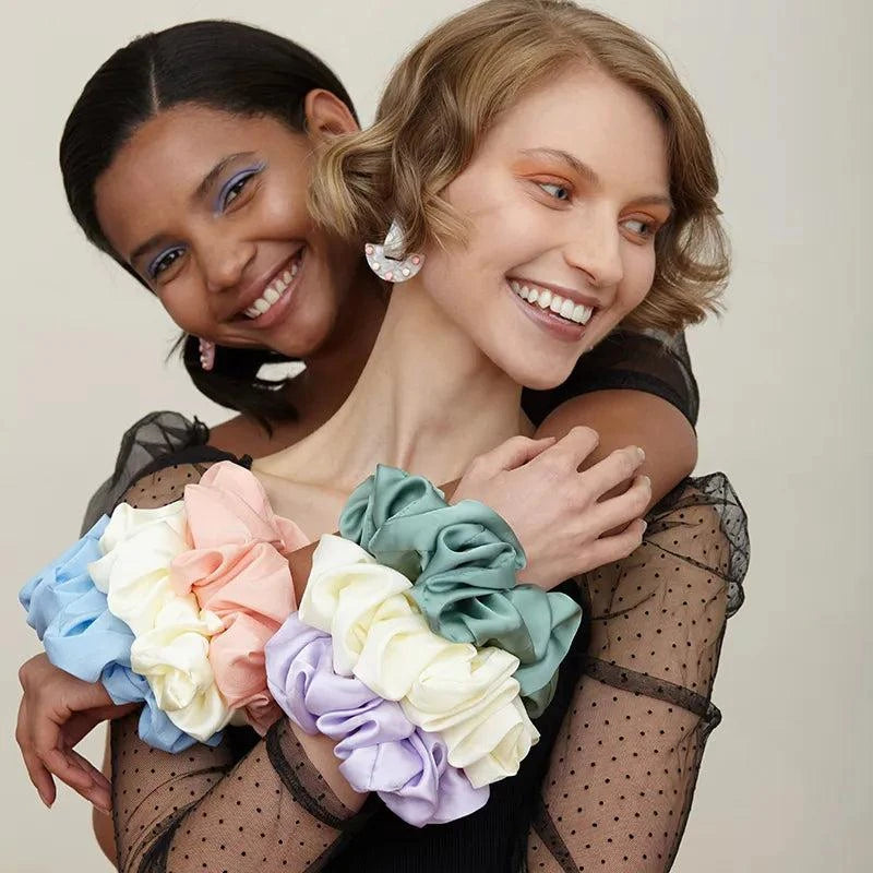 Oversized Satin Scrunchies ππElevate your hair game with our Oversized Satin Scrunchies - the perfect blend of style and functionality to add a touch of elegance to your hairstyles. ππβ¨
Key FeSHOP ALL I WANTShop All I WantOversized Satin Scrunchies
