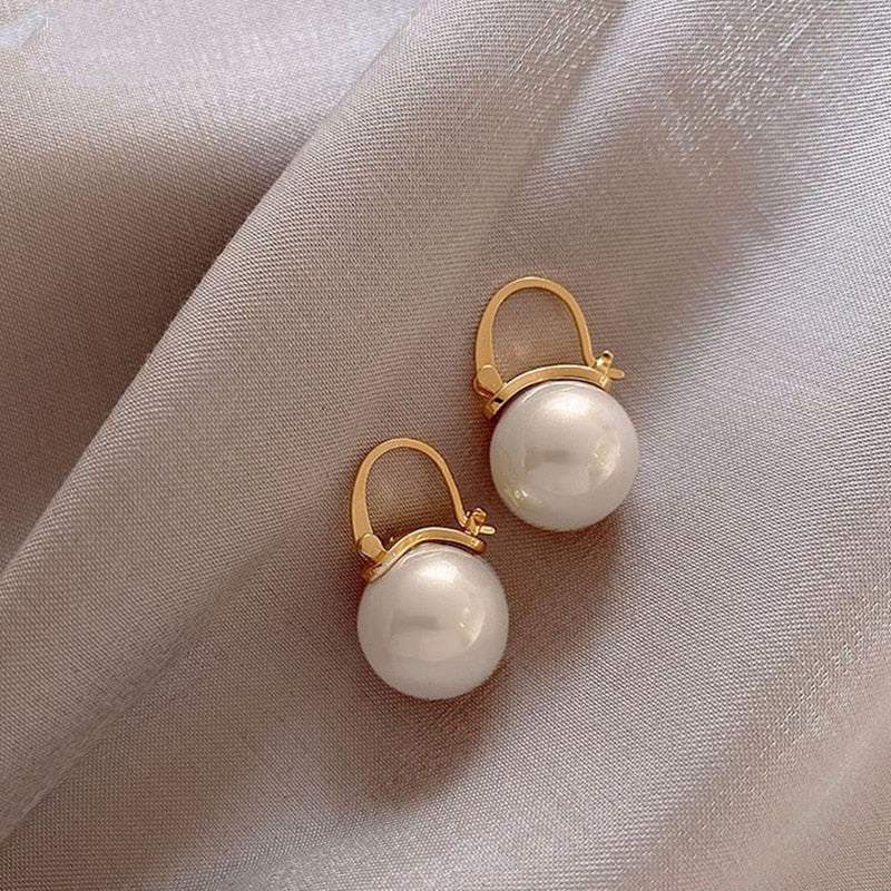 Hoop EarringsElevate Your Earring Collection with Our Stylish Hoop Earrings!
Introducing our Hoop Earrings, a timeless addition to your jewelry collection that effortlessly combiSHOP ALL I WANTShop All I WantHoop Earrings
