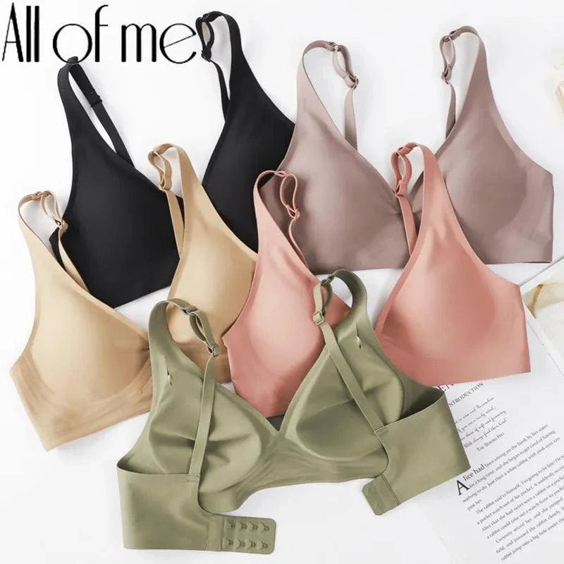 Seamless Women BraExperience Supreme Comfort with Our Seamless Women's Bra
Introducing our Seamless Women's Bra, a masterpiece of comfort and style that you've been waiting for. DesigSHOP ALL I WANTShop All I WantSeamless Women Bra