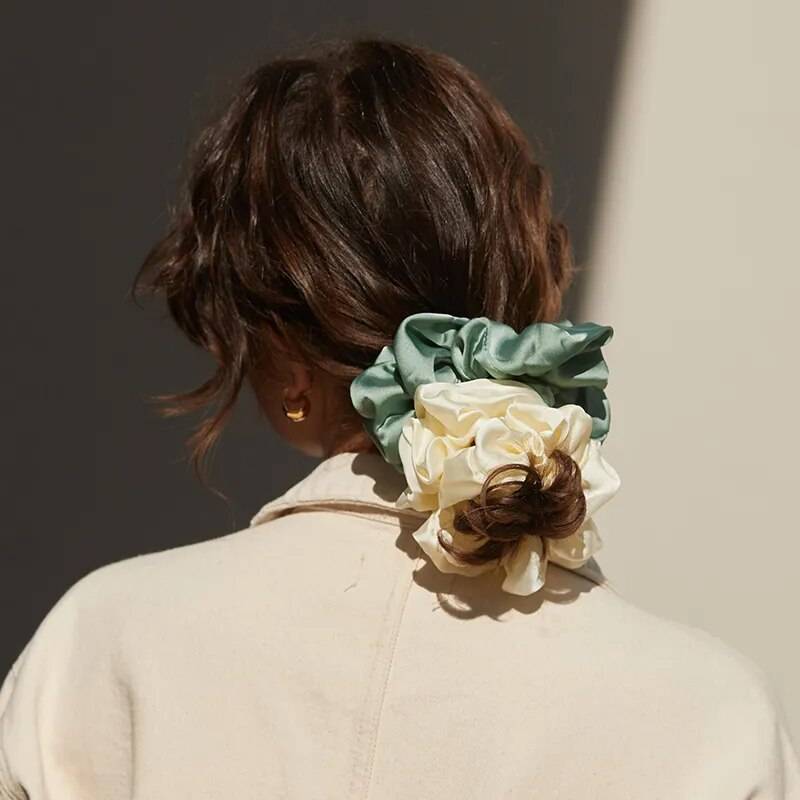 Oversized Satin Scrunchies ππElevate your hair game with our Oversized Satin Scrunchies - the perfect blend of style and functionality to add a touch of elegance to your hairstyles. ππβ¨
Key FeSHOP ALL I WANTShop All I WantOversized Satin Scrunchies