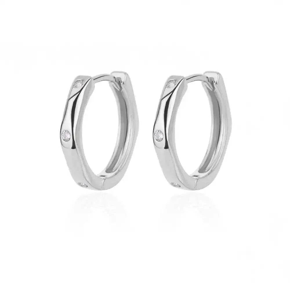 Shop All I WantU-Shaped Square Hoop Earrings 🔲💫 #AestheticJewelryIntroducing our U-Shaped Square Hoop Earrings – a bold and modern addition to your jewelry collection that seamlessly blends the classic hoop design with a contemporSHOP ALL I WANTShop All I WantSquare Shaped Earrings