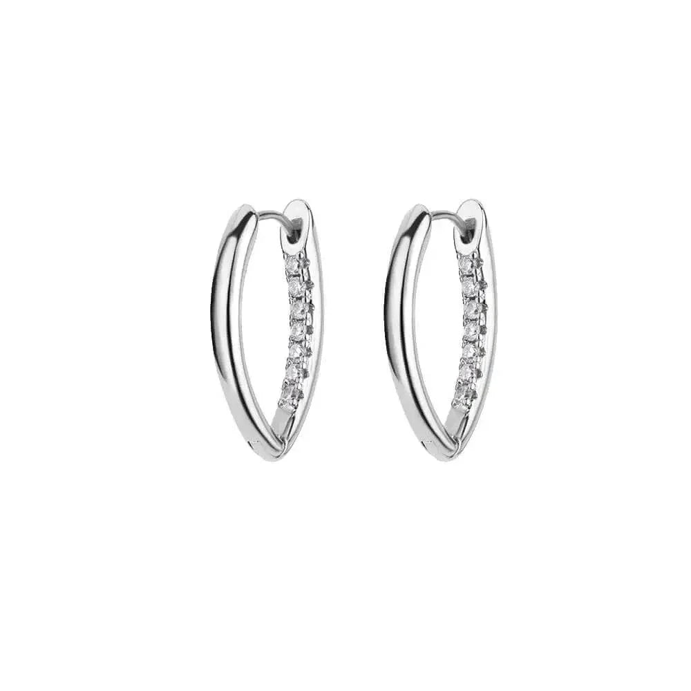 Shop All I WantU-Shaped Square Hoop Earrings 🔲💫 #AestheticJewelryIntroducing our U-Shaped Square Hoop Earrings – a bold and modern addition to your jewelry collection that seamlessly blends the classic hoop design with a contemporSHOP ALL I WANTShop All I WantSquare Shaped Earrings