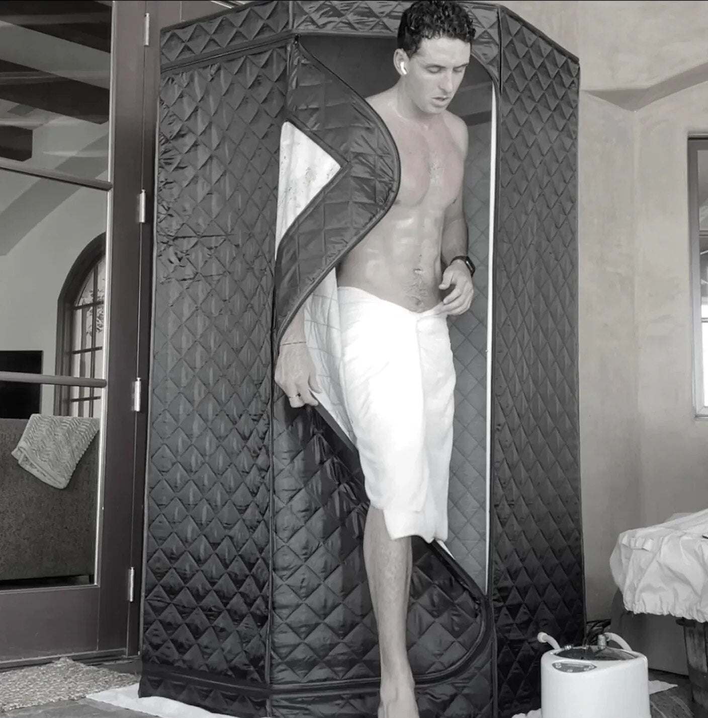 Portable Full Body Steam Sauna 🌿🔥Transform your relaxation routine with our Portable Full Body Steam Sauna - a spa-like experience you can enjoy in the comfort of your own home. 🌿🔥🧖
Key Features:SHOP ALL I WANTShop All I WantPortable Full Body Steam Sauna