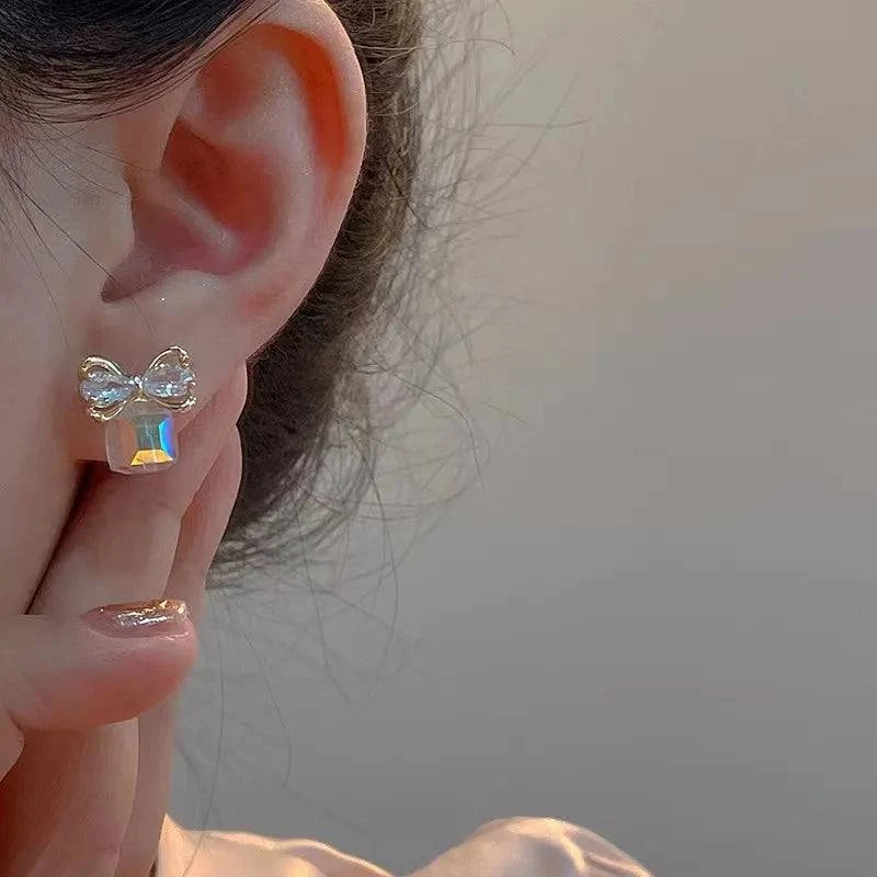 Silver Square Crystal Stud Earrings β¨π #HighEndFashionElevate your ear game with our Silver Square Crystal Stud Earrings β a dazzling testament to #HighEndFashion. Crafted with precision and adorned with sparkling crystSHOP ALL I WANTShop All I WantSilver Square Crystal Stud Earrings