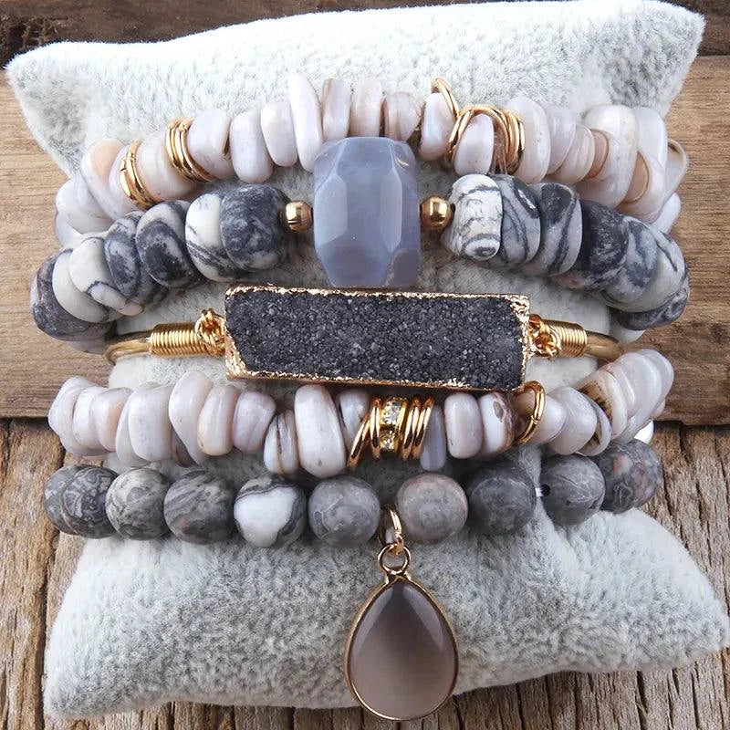 Beaded Bracelet Set 🌟📿Introducing our Beaded Bracelet Set – a dazzling ensemble that combines the charm of beads with the radiance of style. 🌟📿
🌈 Colorful Harmony: Immerse yourself in SHOP ALL I WANTShop All I WantBeaded Bracelet Set