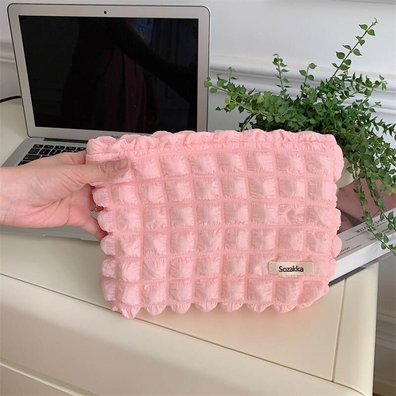 Cosmetic Makeup Organizer BagStay Organized and Stylish with Our Cosmetic Makeup Organizer Bag!
Introducing our Cosmetic Makeup Organizer Bag, designed to simplify your daily beauty routine whilSHOP ALL I WANTShop All I WantCosmetic Makeup Organizer Bag