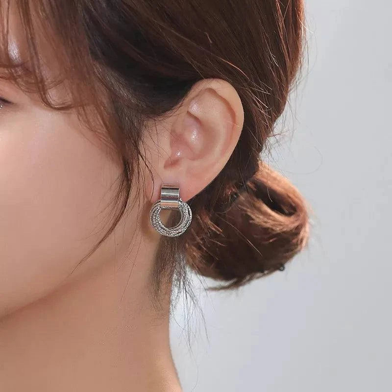 Retro Gold Circle Stud Earrings β¨π #KoreanFashionElevate your elegance with our Retro Gold Circle Stud Earrings β a timeless blend of sophistication and #KoreanFashion. These earrings are a graceful addition to youSHOP ALL I WANTShop All I WantRetro Gold Circle Stud Earrings