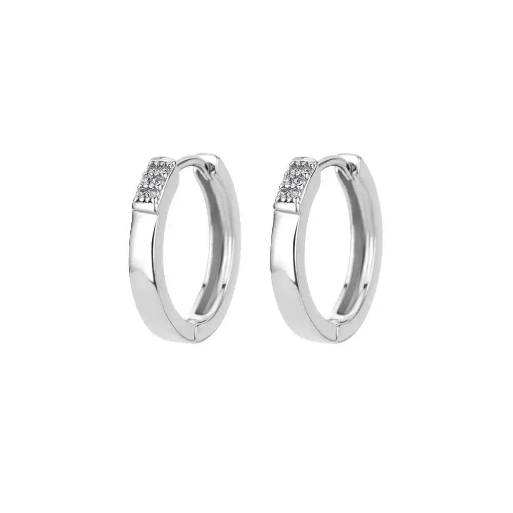 Shop All I WantU-Shaped Square Hoop Earrings 🔲💫 #AestheticJewelryIntroducing our U-Shaped Square Hoop Earrings – a bold and modern addition to your jewelry collection that seamlessly blends the classic hoop design with a contemporSHOP ALL I WANTShop All I WantSquare Shaped Earrings