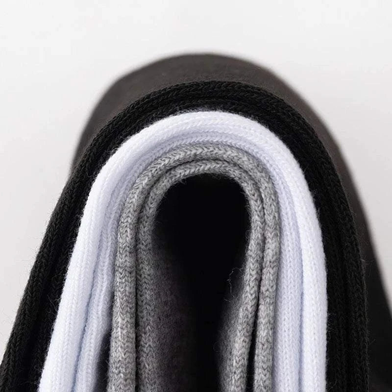 🧦 5 Pairs Men's Solid Color Socks – Black & White, Business Casual & Elevate your sock drawer with this 5-pair set of men's solid color socks. Featuring classic black and white tones, these socks offer both business and casual versatiSHOP ALL I WANTShop All I WantSolid Color Socks