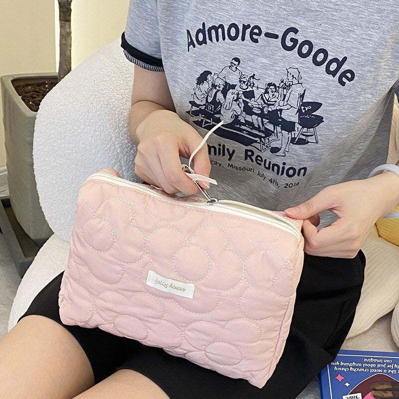 Cosmetic Makeup Organizer BagStay Organized and Stylish with Our Cosmetic Makeup Organizer Bag!
Introducing our Cosmetic Makeup Organizer Bag, designed to simplify your daily beauty routine whilSHOP ALL I WANTShop All I WantCosmetic Makeup Organizer Bag