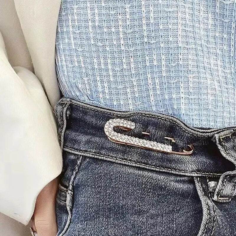 Dazzling Rhinestone Waist Pins ✨📌Elevate your outfits to a new level of glamour with these dazzling rhinestone waist pins. 💃
🌟 Dazzling Elegance: Add a touch of opulence to your style. 💎 SparklinSHOP ALL I WANTShop All I WantDazzling Rhinestone Waist Pins