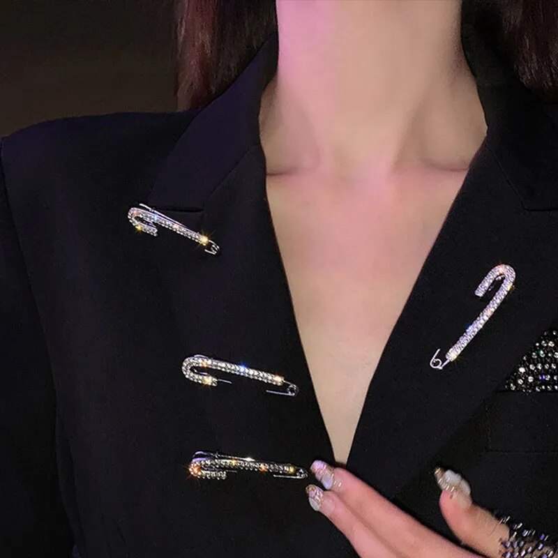 Dazzling Rhinestone Waist Pins ✨📌Elevate your outfits to a new level of glamour with these dazzling rhinestone waist pins. 💃
🌟 Dazzling Elegance: Add a touch of opulence to your style. 💎 SparklinSHOP ALL I WANTShop All I WantDazzling Rhinestone Waist Pins