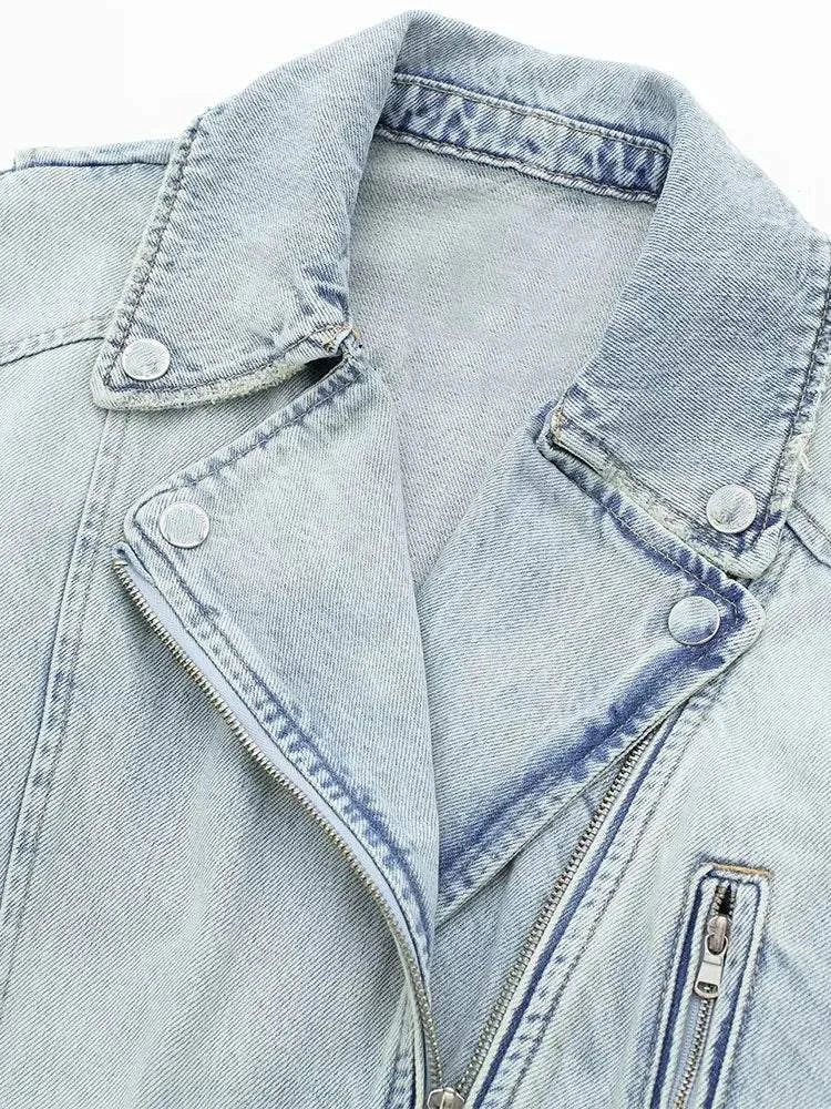 Denim Lapel JacketUpdate your wardrobe with this classic denim lapel jacket. A timeless piece that adds effortless style to any outfit. 👖✨SHOP ALL I WANTShop All I WantDenim Lapel Jacket