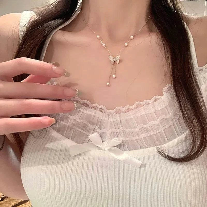 Kpop Pearl Choker Necklace ๐๐ฟEnhance your style with our Kpop Pearl Choker Necklace - a trendy and elegant accessory that adds a touch of sophistication to your look. ๐๐ฟโจ
Key Features:
๐ TrenSHOP ALL I WANTShop All I WantKpop Pearl Choker Necklace