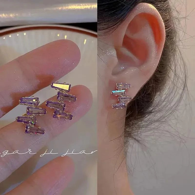 Silver Square Crystal Stud Earrings β¨π #HighEndFashionElevate your ear game with our Silver Square Crystal Stud Earrings β a dazzling testament to #HighEndFashion. Crafted with precision and adorned with sparkling crystSHOP ALL I WANTShop All I WantSilver Square Crystal Stud Earrings