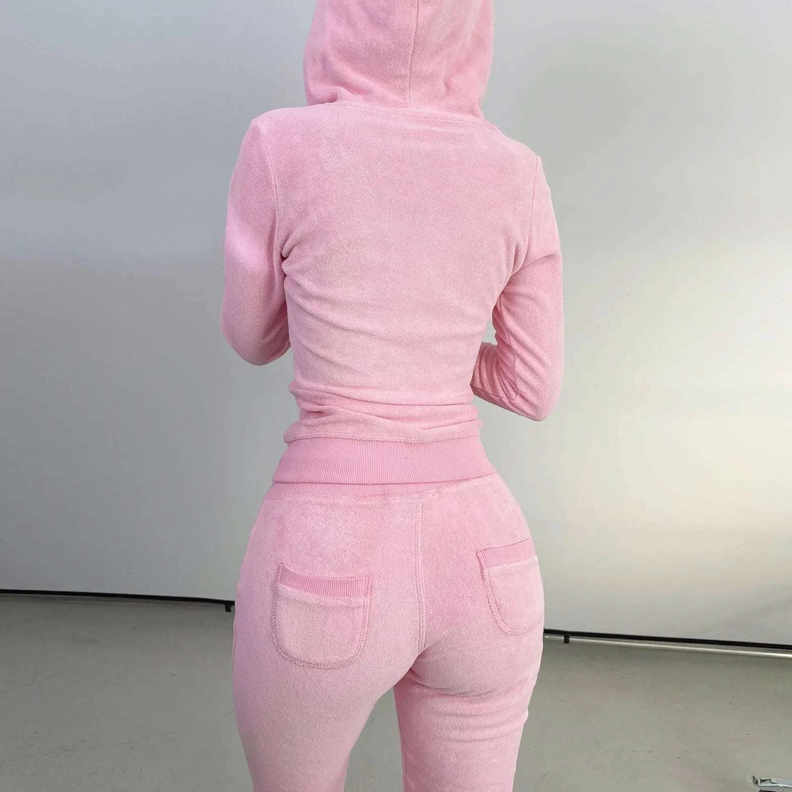 Fleece 3-Piece Set ๐โ๏ธ #LuxuryTracksuitIntroducing our Fleece 3-Piece Set โ the epitome of luxury and comfort for the autumn and winter seasons. Crafted with the finest fleece materials, this ensemble comSHOP ALL I WANTShop All I WantFleece 3-Piece Set