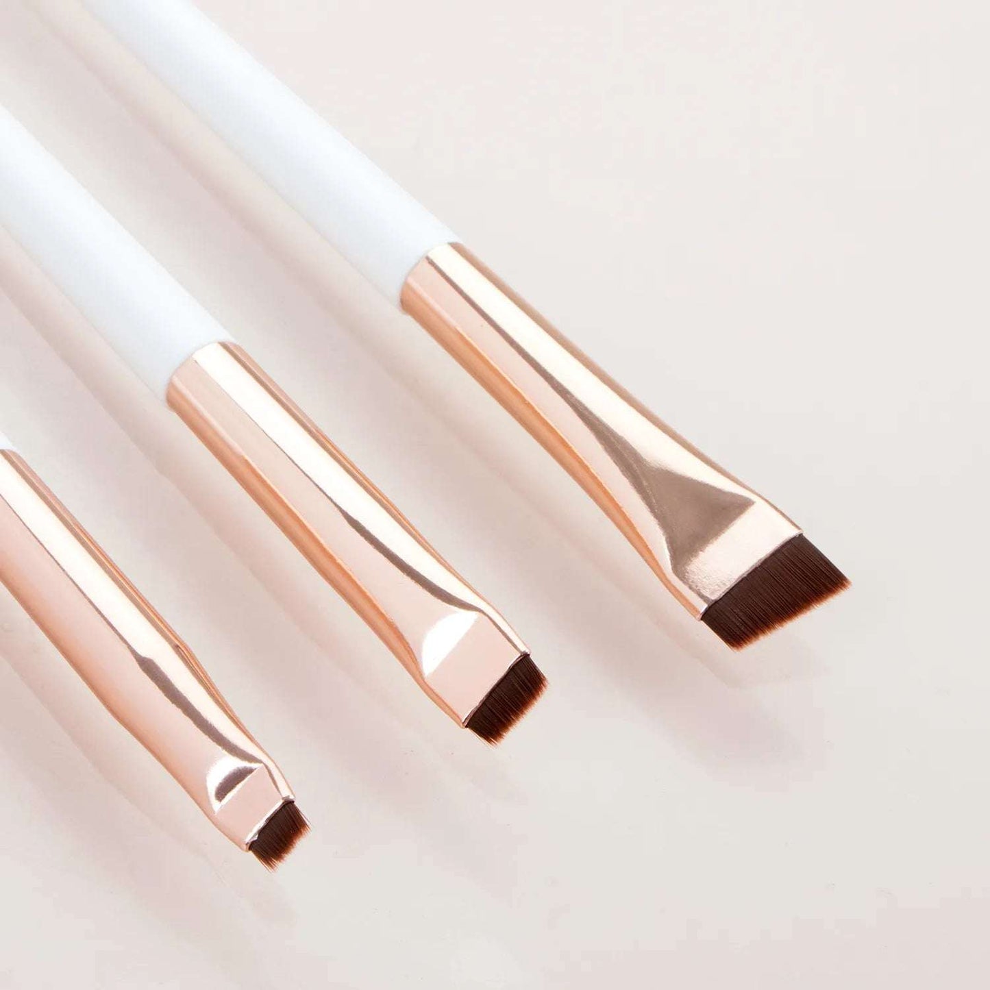 Blade Eyeliner & Brow Brushes: Portable, Precise 🖌️👁️💄Elevate your makeup game with these portable brushes designed for precision. Achieve flawless eyeliner and perfectly groomed brows, anytime and anywhere. These brushSHOP ALL I WANTShop All I WantBlade Eyeliner & Brow Brushes