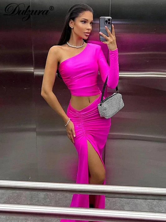 Long Sleeve One Shoulder Maxi Dress - Prom Ready 💖Glam 🌴Prom-ready glam that turns heads in Miami. Our stunning one-shoulder maxi dress combines elegance with a touch of drama. Featuring long sleeves, a sleek silhouette, SHOP ALL I WANTShop All I WantShoulder Maxi Dress - Prom Ready Glam