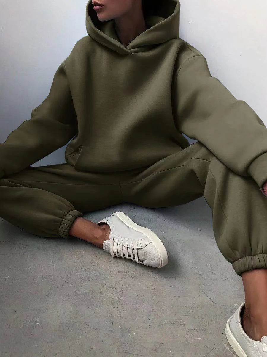 Two-Piece Tracksuit SetStay Cozy, Stay Stylish – The Perfect Blend of Comfort and FashionStep up your loungewear game with our Women’s Fleece Two-Piece Tracksuit Set. Designed for both warShop All I WantShop All I Want-Piece Tracksuit Set