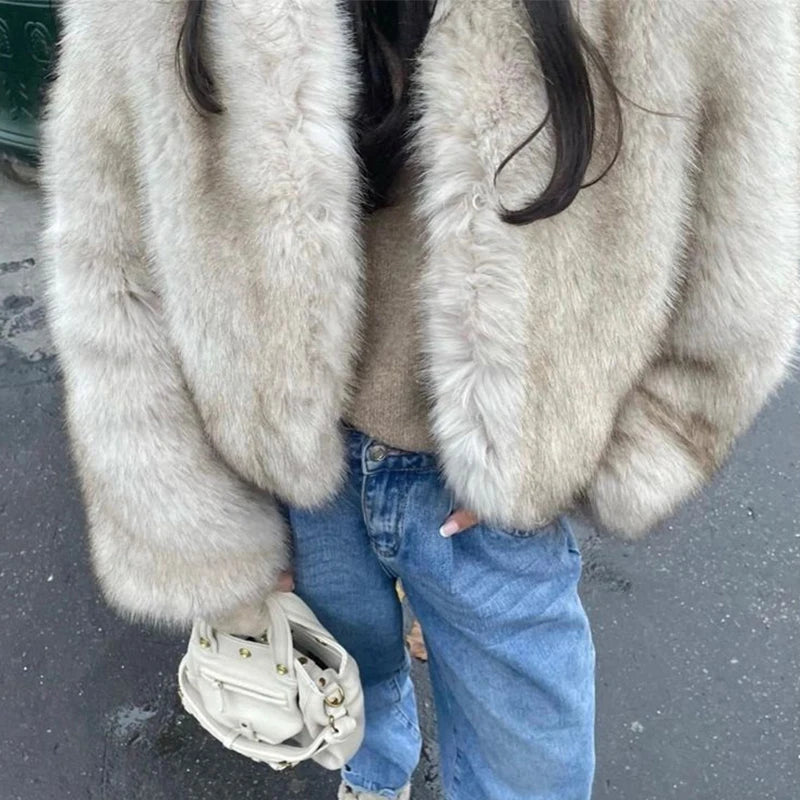 Gradient Cropped Faux Fur Coat – Iconic Street Fashion for Women, Winter Fluffy Short Jacket ❄️🌈