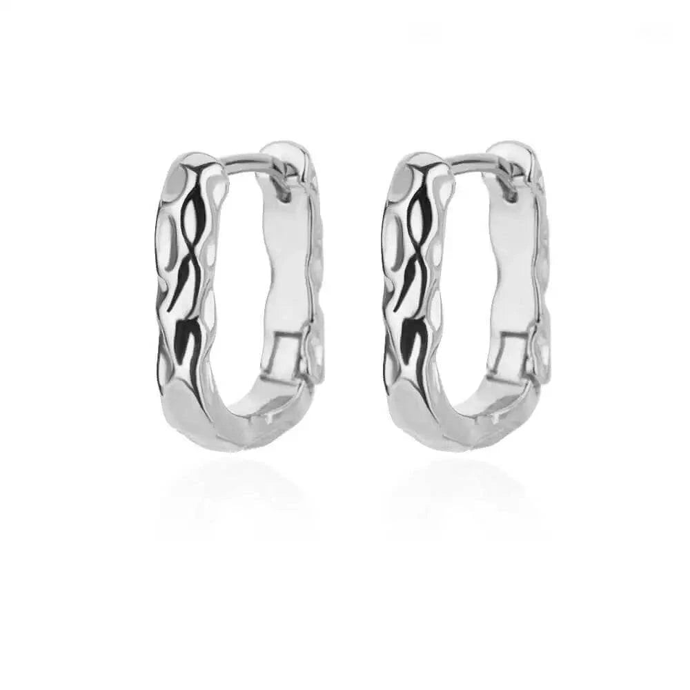 U-Shaped Square Hoop Earrings 🔲💫 #AestheticJewelrySquare Shaped EarringsIntroducing our U-Shaped Square Hoop Earrings – a bold and modern addition to your jewelry collection that seamlessly blends the classic hoop design with a contemporShop All I Want