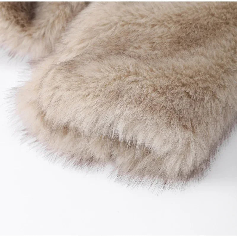 Elegant Fluffy Faux Fur Coat for Women – Luxury Winter Jacket & High Street Outerwear ❄️✨