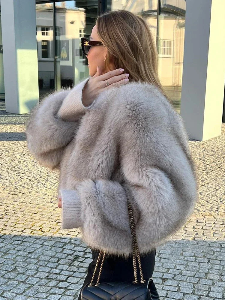 Elegant Fluffy Faux Fur Coat for Women – Luxury Winter Jacket & High Street Outerwear ❄️✨