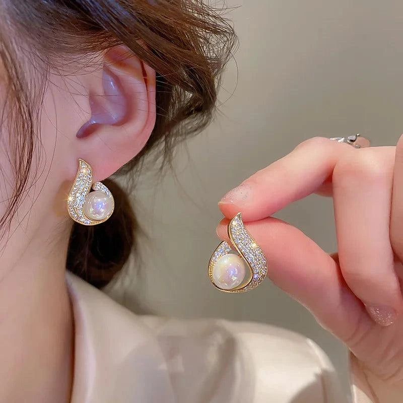 Shop All I Want 2 SHOP ALL I WANT Classic White Crystal Drop Earrings ✨👯‍♀️ #PartyJewelry