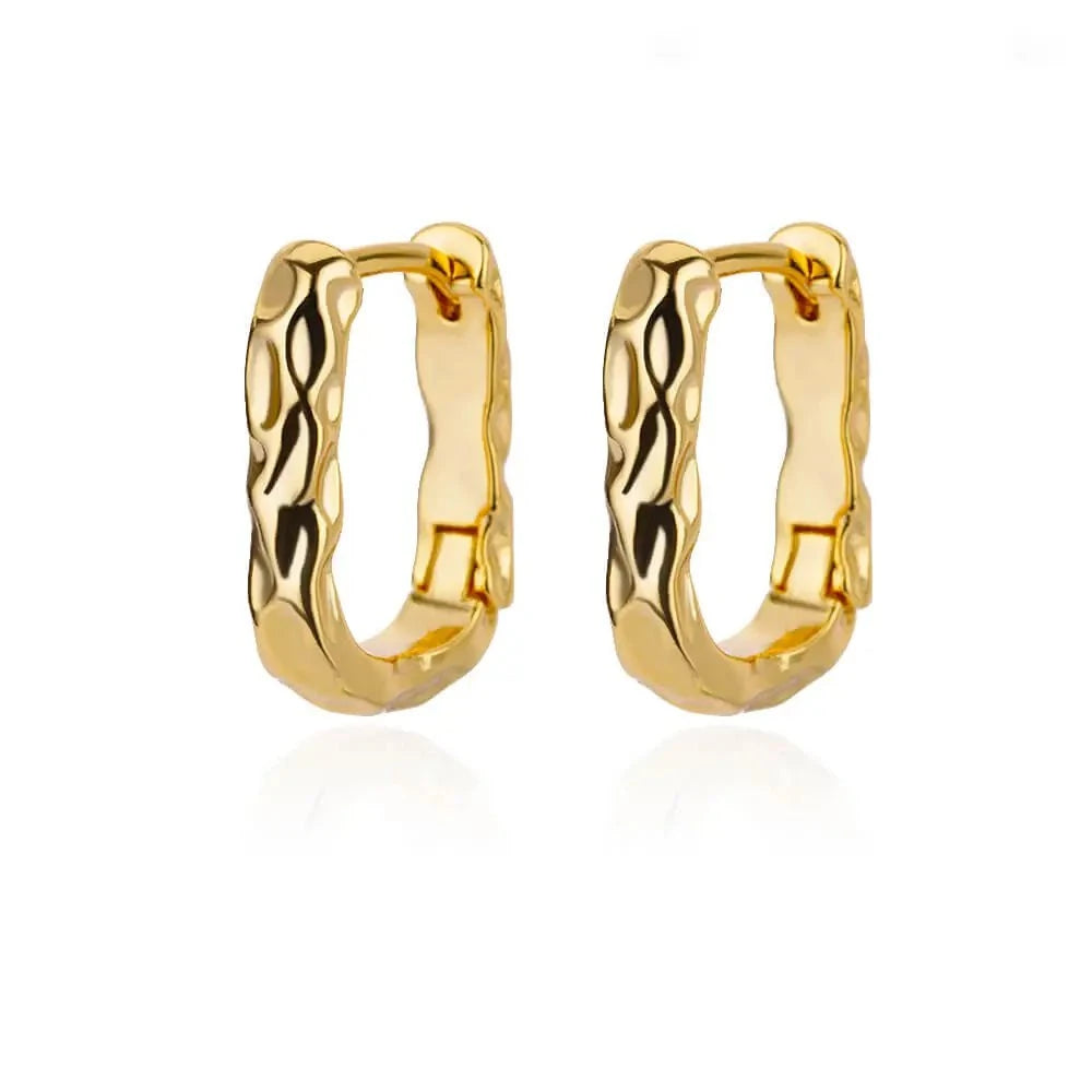 U-Shaped Square Hoop Earrings 🔲💫 #AestheticJewelrySquare Shaped EarringsIntroducing our U-Shaped Square Hoop Earrings – a bold and modern addition to your jewelry collection that seamlessly blends the classic hoop design with a contemporShop All I Want