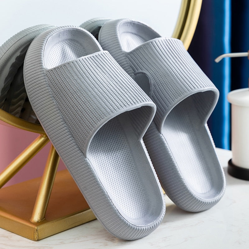 Shop All I Want Gray / 34-35 SHOP ALL I WANT Summer Beach Slides