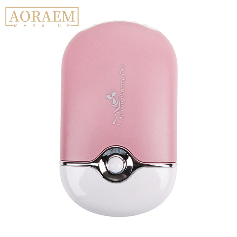 Shop All I Want Pink SHOP ALL I WANT Krofaue Mini Eyelash Fan